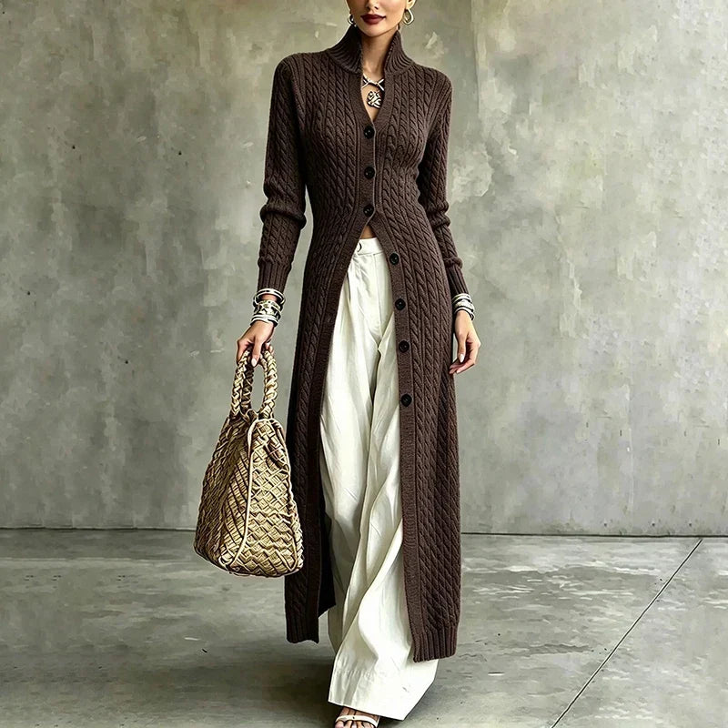 Queenie - Langer Kabelstrick-Cardigan