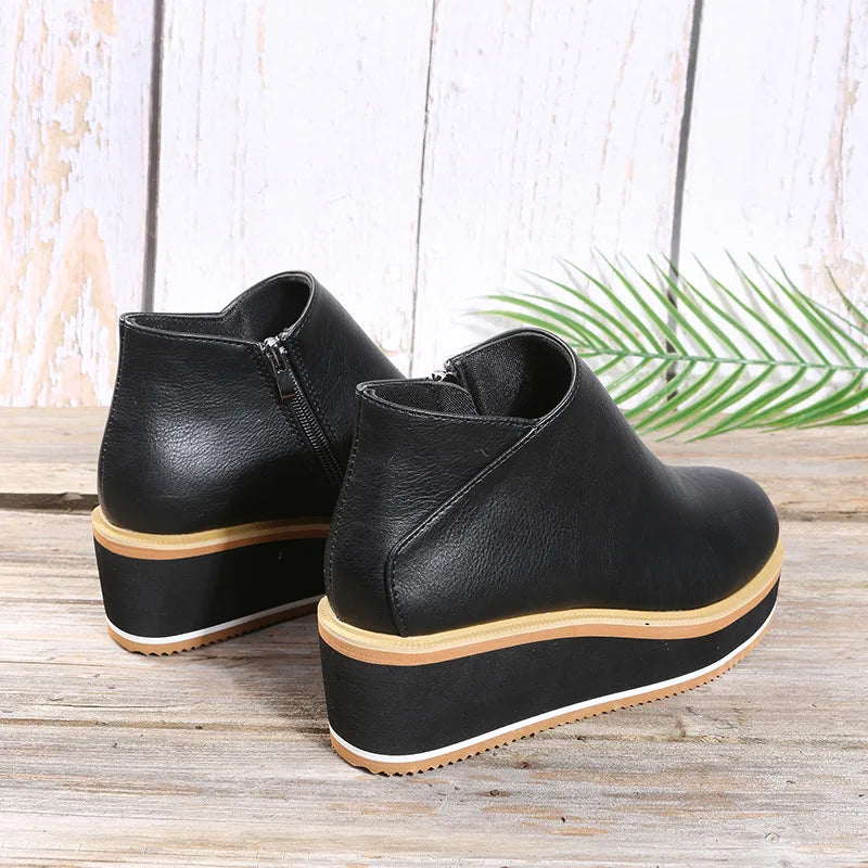 Clotilde - Soft-Touch-Keilstiefeletten