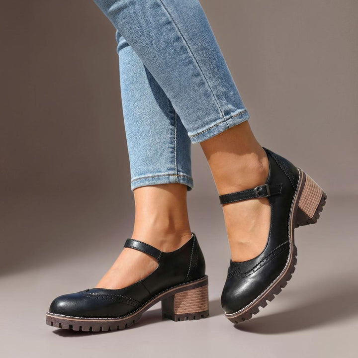 Ilyra - Blockabsatz-Schuhe mit Riemchen und Schnalle